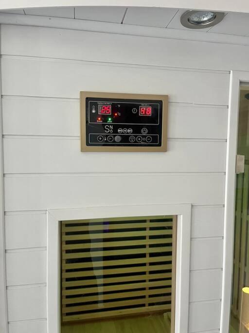 Glamour Tout Equipe Avec Balneo Et Sauna Appartement
