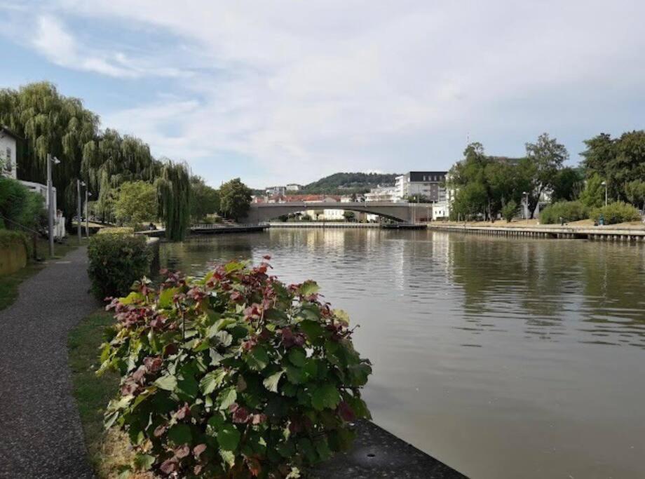 Glamour Tout Equipe Avec Balneo Et Sauna Appartement Nancy